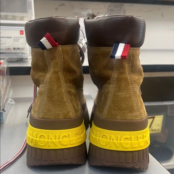 Moncler Tan Suede Boots with Red and White Laces - Picture 5 of 6